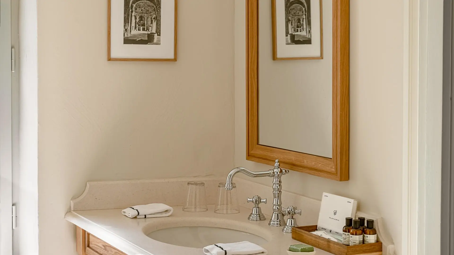 Hotel review Accommodation' - Hôtel Crillon le Brave - Provence - 7