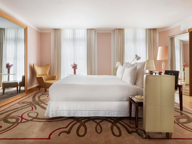 Verified hotel review - Hôtel Le Royal Monceau Raffles Paris - 48