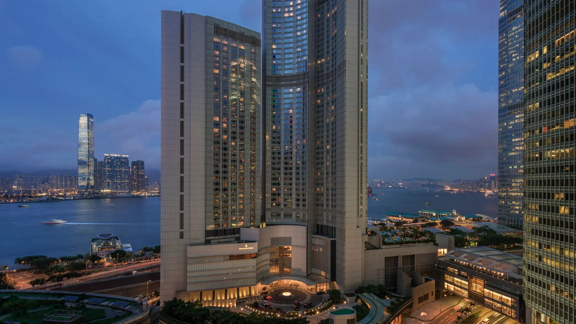 Four Seasons Hotel Hong Kong image