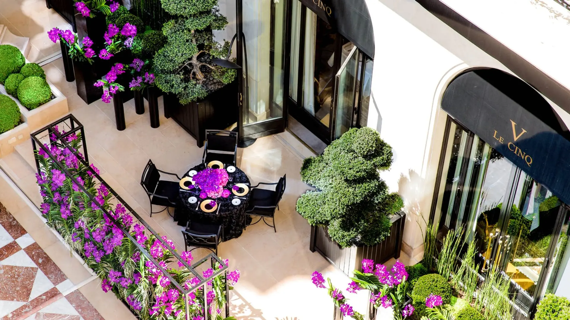 Hotel review Restaurants & Bars' - Four Seasons Hotel George V Paris - 2