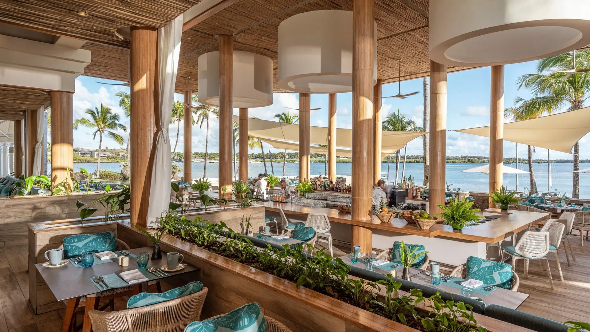 Hotel review Restaurants & Bars' - Four Seasons Resort Mauritius at Anahita - 8
