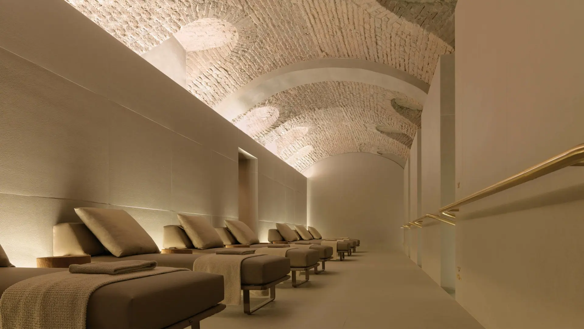 Hotel review Service & Facilities' - Four Seasons Hotel Milano - 3