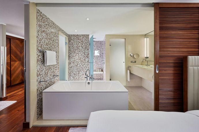 Verified hotel review - JW Marriott Hotel Frankfurt  - 19