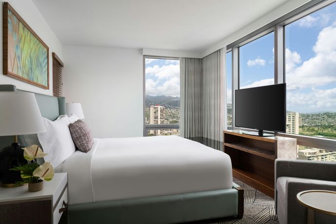 Verified hotel review - The Ritz-Carlton Residences Waikiki Beach Hotel - 14