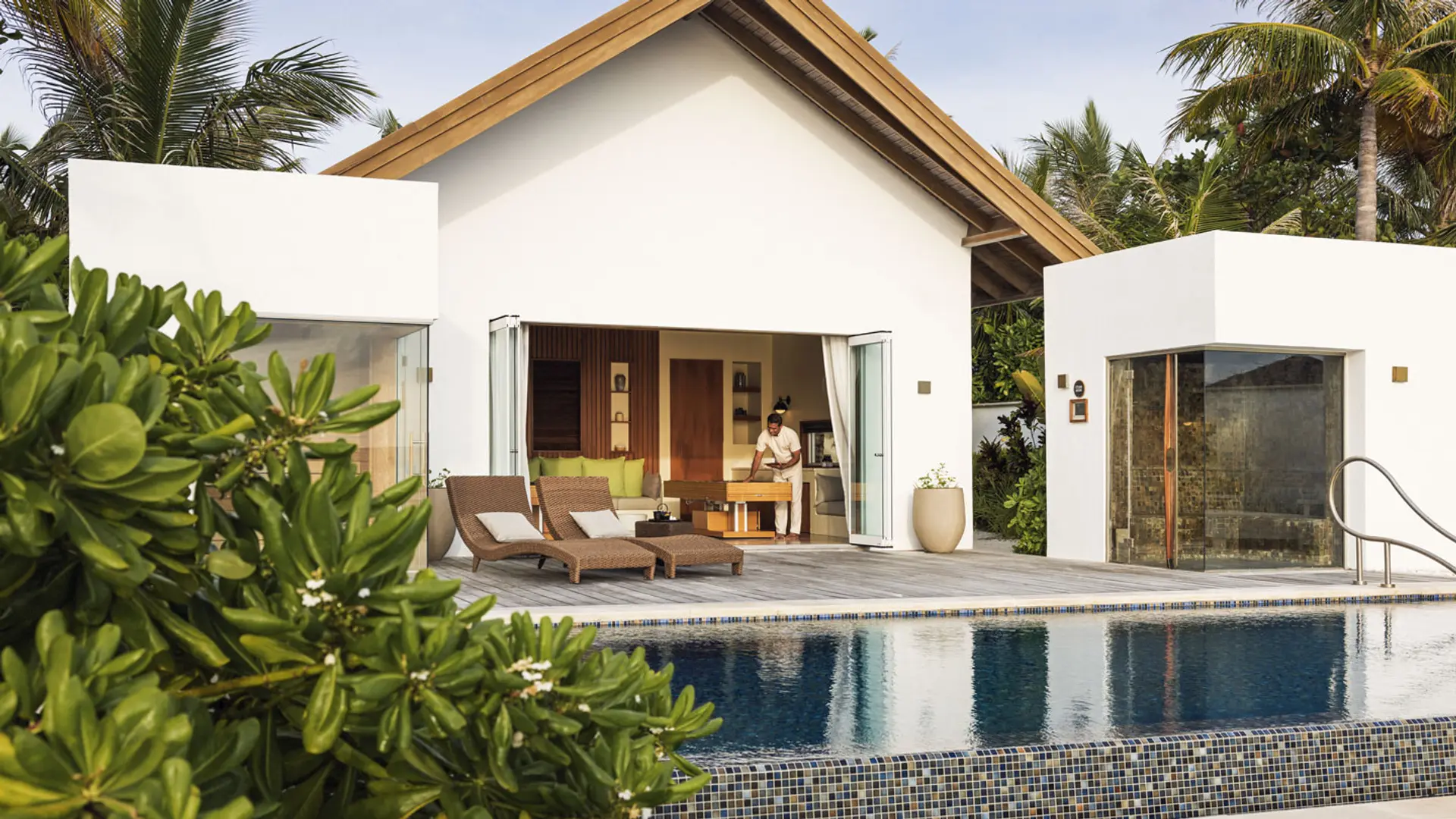 Hotel review Service & Facilities' - Waldorf Astoria Maldives Ithaafushi - 8