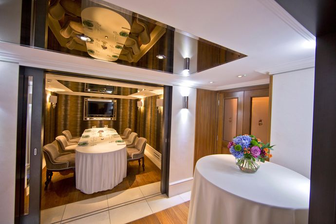 Verified hotel review - St James Hotel and Club Mayfair - 47