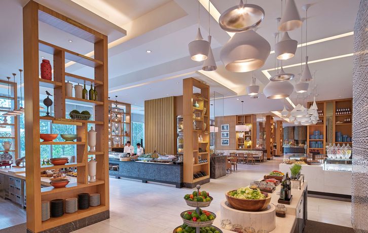 Verified hotel review - Shangri-La The Fort Manila - 5