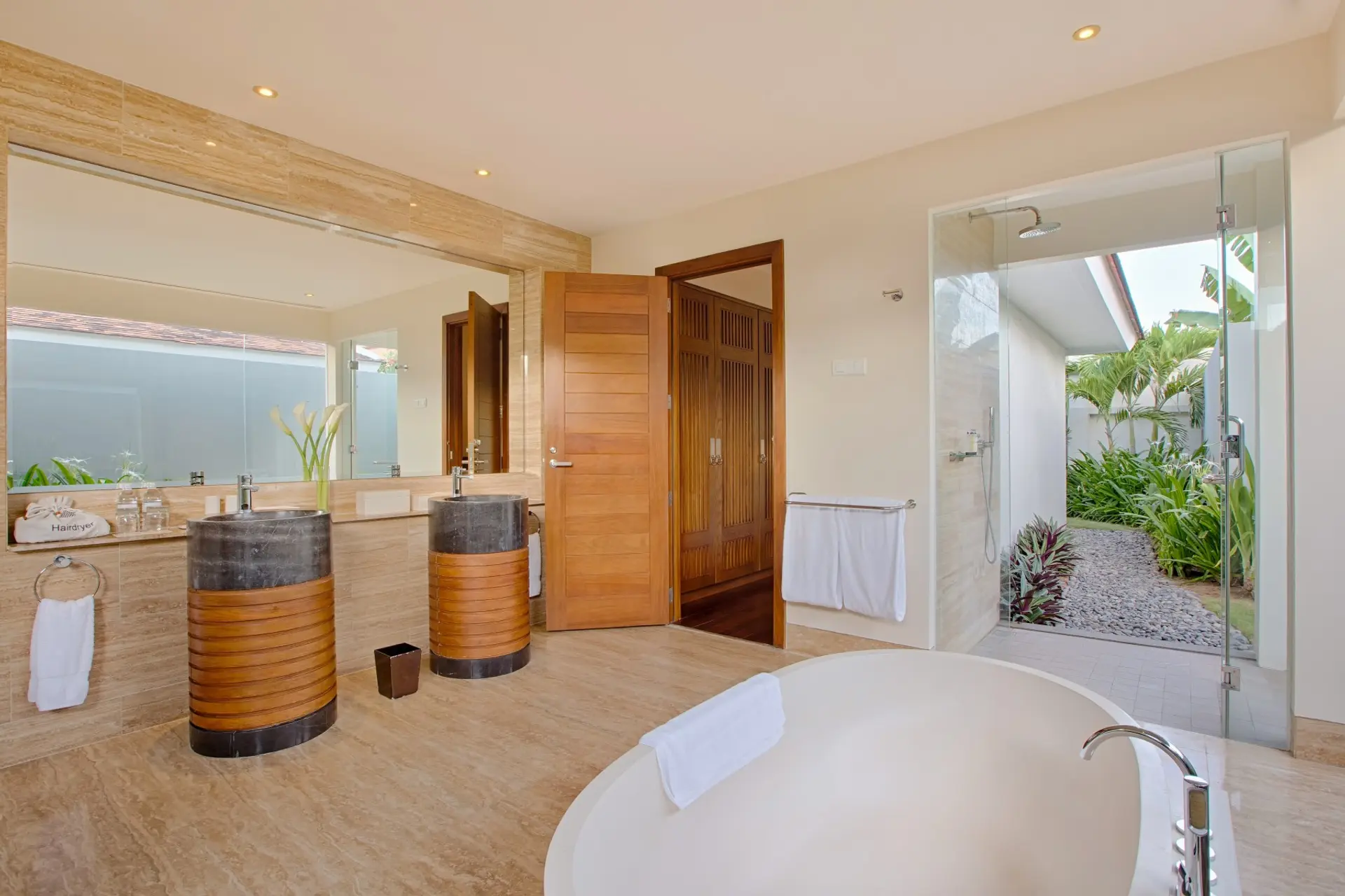 Hotel review Accommodation' - Pullman Danang Beach Resort - 12