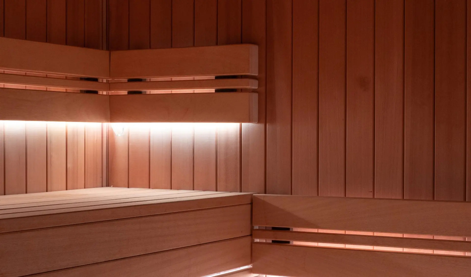 Hotel review Service & Facilities' - J.K. Place Paris - 3