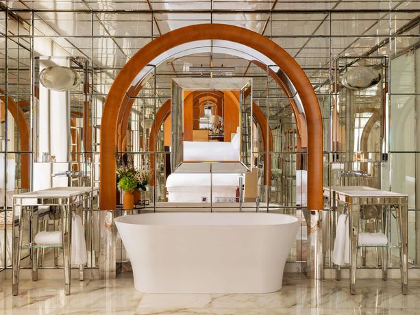 Verified hotel review - Hôtel Le Royal Monceau Raffles Paris - 14