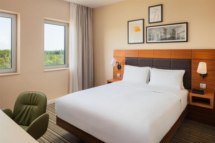 Verified hotel review - Hilton Frankfurt Airport - 13