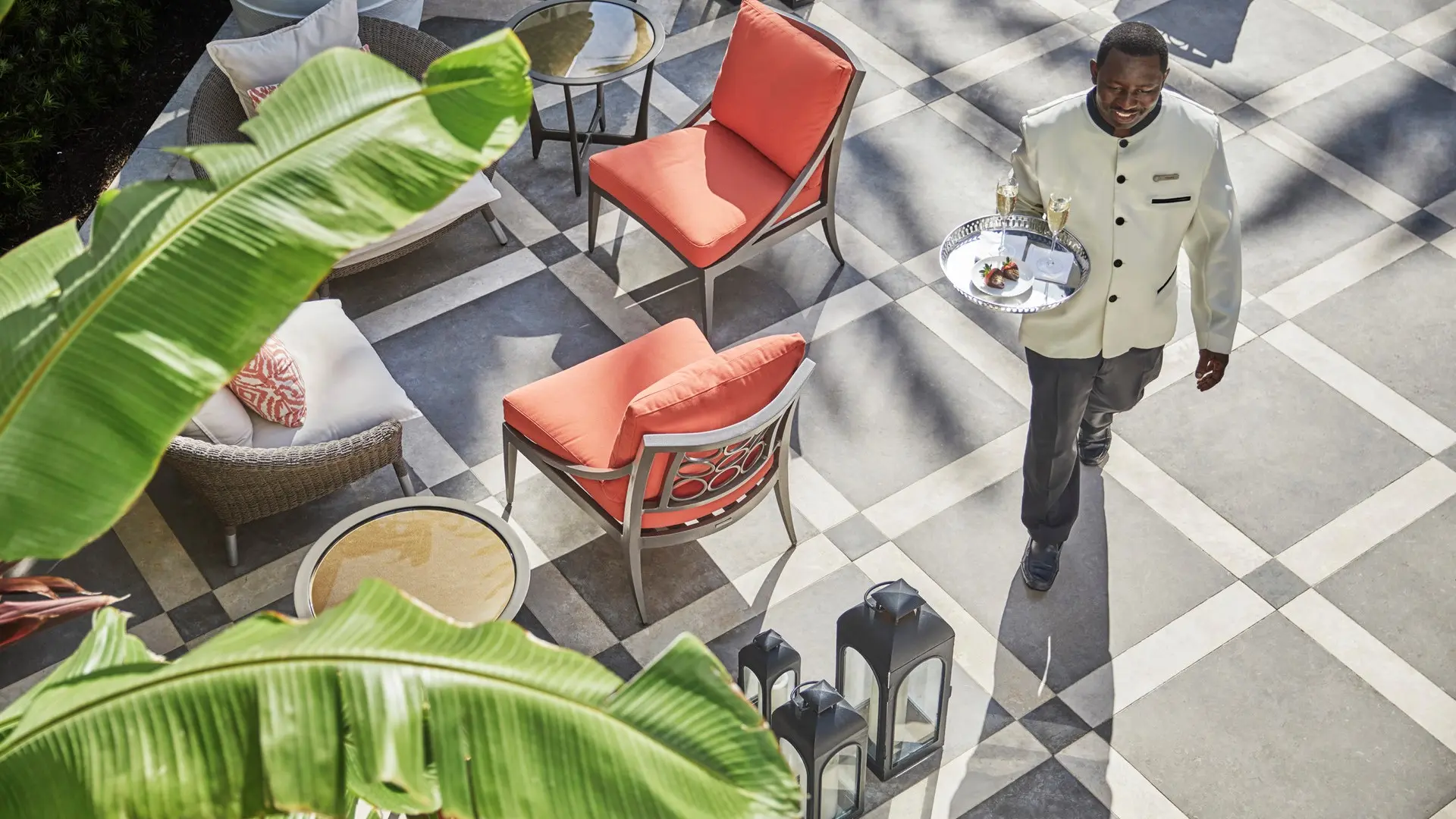 Hotel review Restaurants & Bars' - The Ocean Club, A Four Seasons Resort - 2