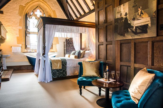 Abbots Grange Manor House - 26