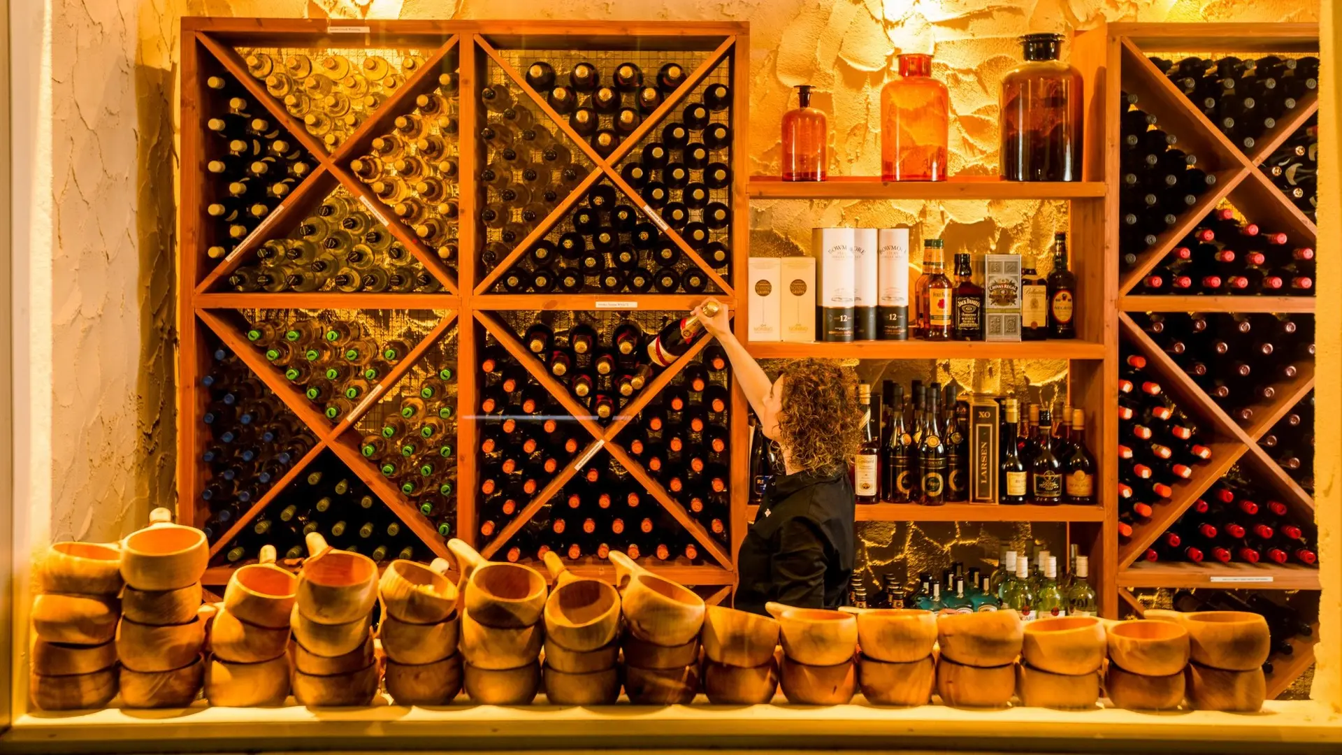 Hotel review Restaurants & Bars' - Kakslauttanen Arctic Resort - Igloos and Chalets - 4