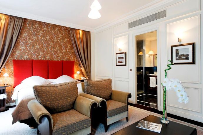 Verified hotel review - La Tremoille Paris - 12