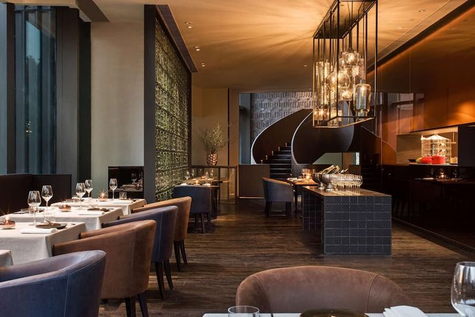 Verified hotel review - The Middle House - 3