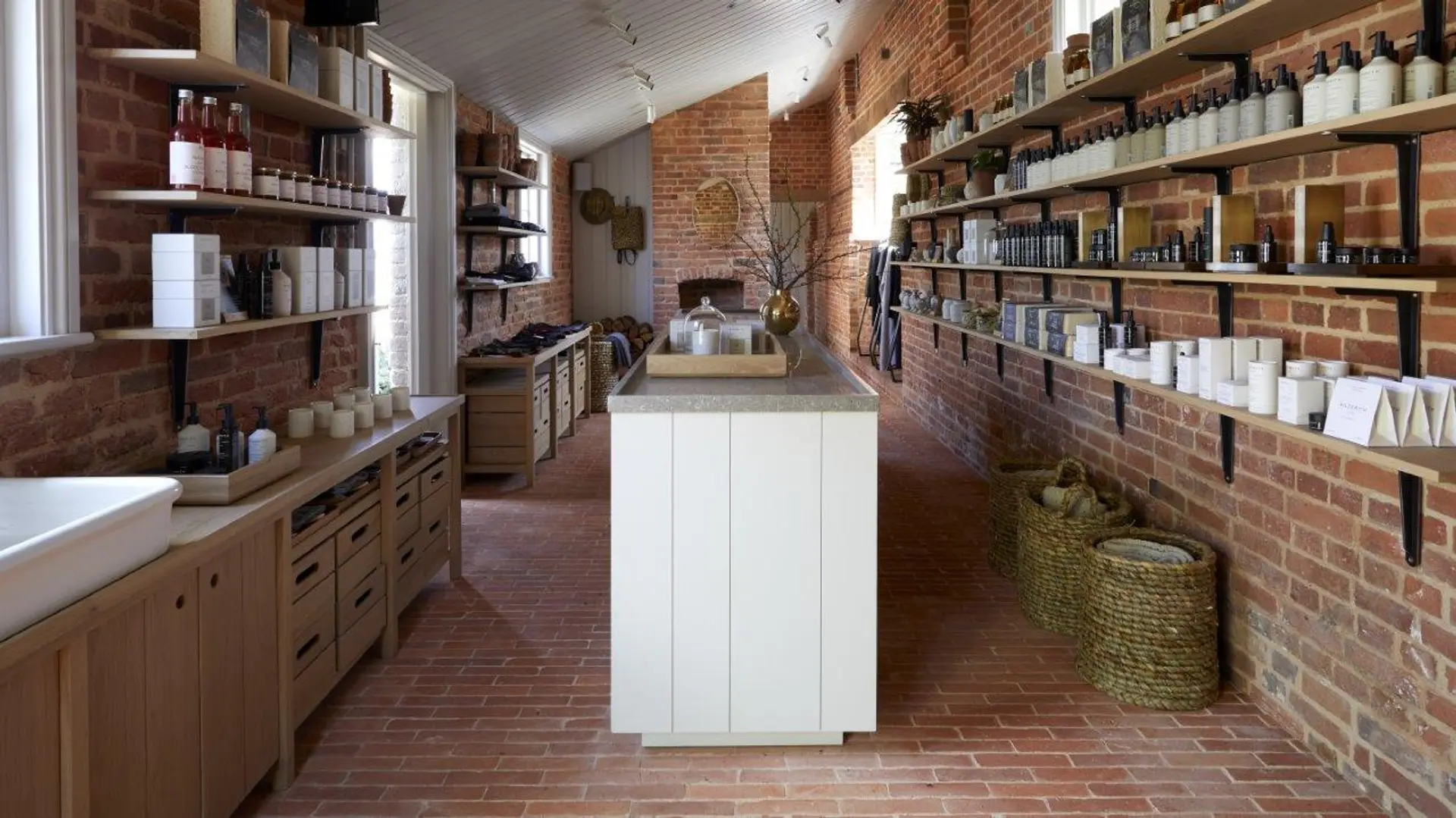 Hotel review Service & Facilities' - Heckfield Place - 9