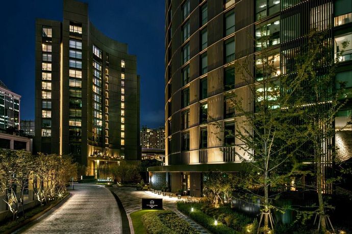 Verified hotel review - The Middle House - 11