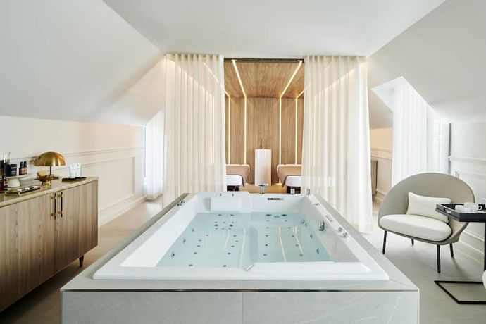 Verified hotel review - Hôtel Lancaster Paris Champs-Elysées - 18