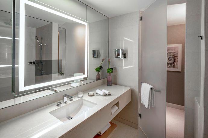 Four Seasons Hotel Dubai International Financial Centre - 34