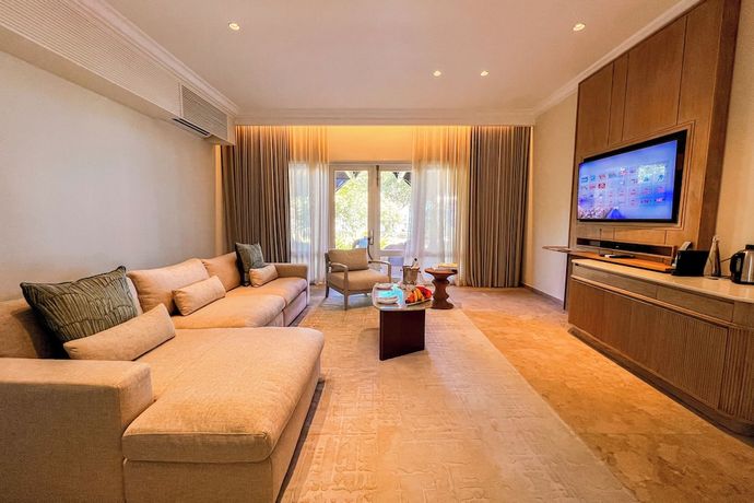 Verified hotel review - Maradiva Villas Resort and Spa - 22