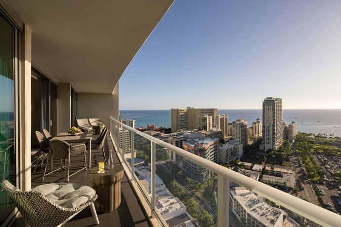 Verified hotel review - The Ritz-Carlton Residences Waikiki Beach Hotel - 38