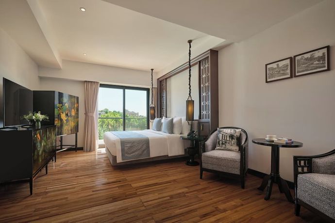 Elegant Suites Westlake