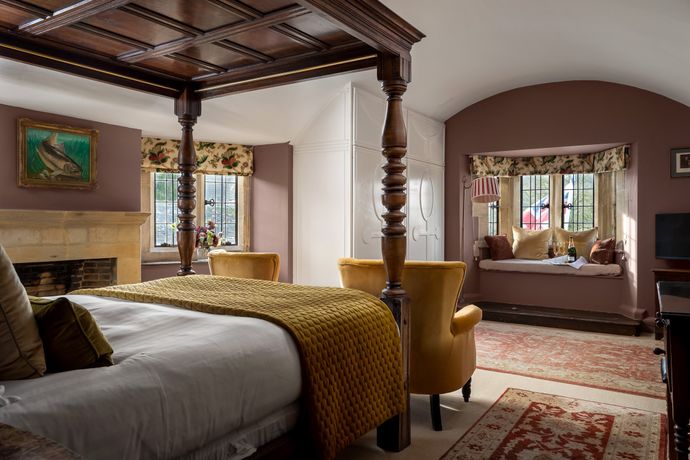 Abbots Grange Manor House - 16