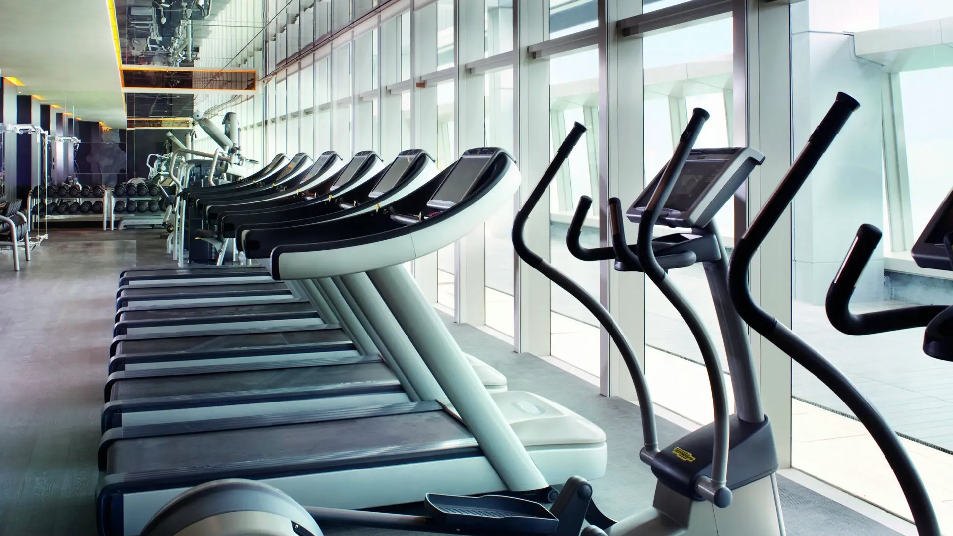 Hotel review Service & Facilities' - The Ritz-Carlton Hong Kong - 2