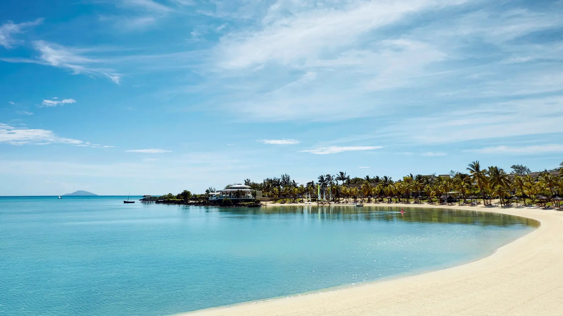 Review of LUX* Grand Gaube