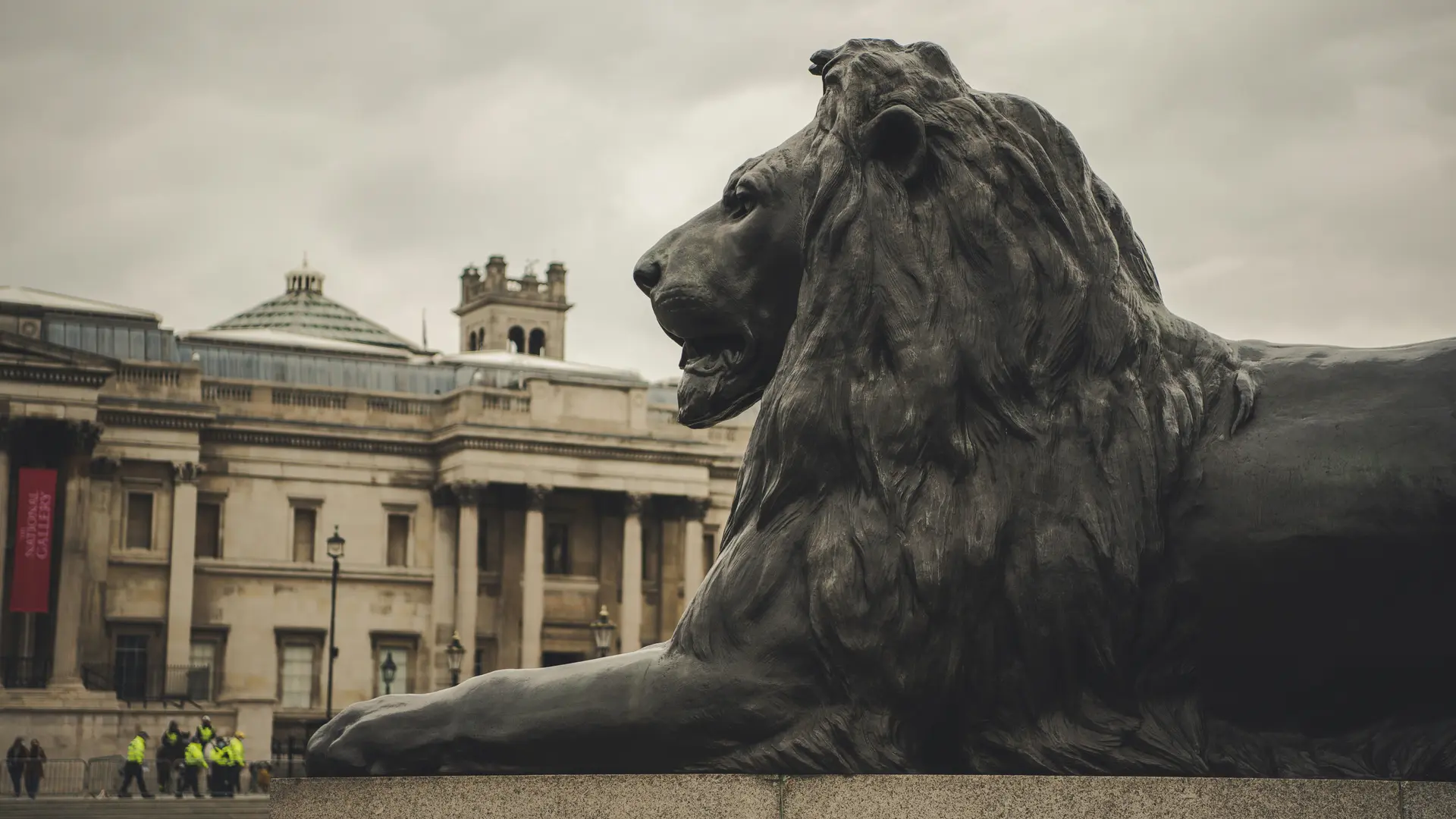 Hotel review Location' - Corinthia London - 1