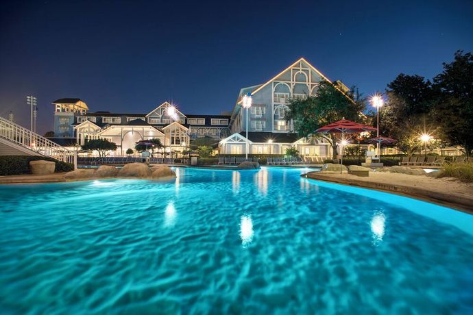 Verified hotel review - Disney's Beach Club Resort - 0
