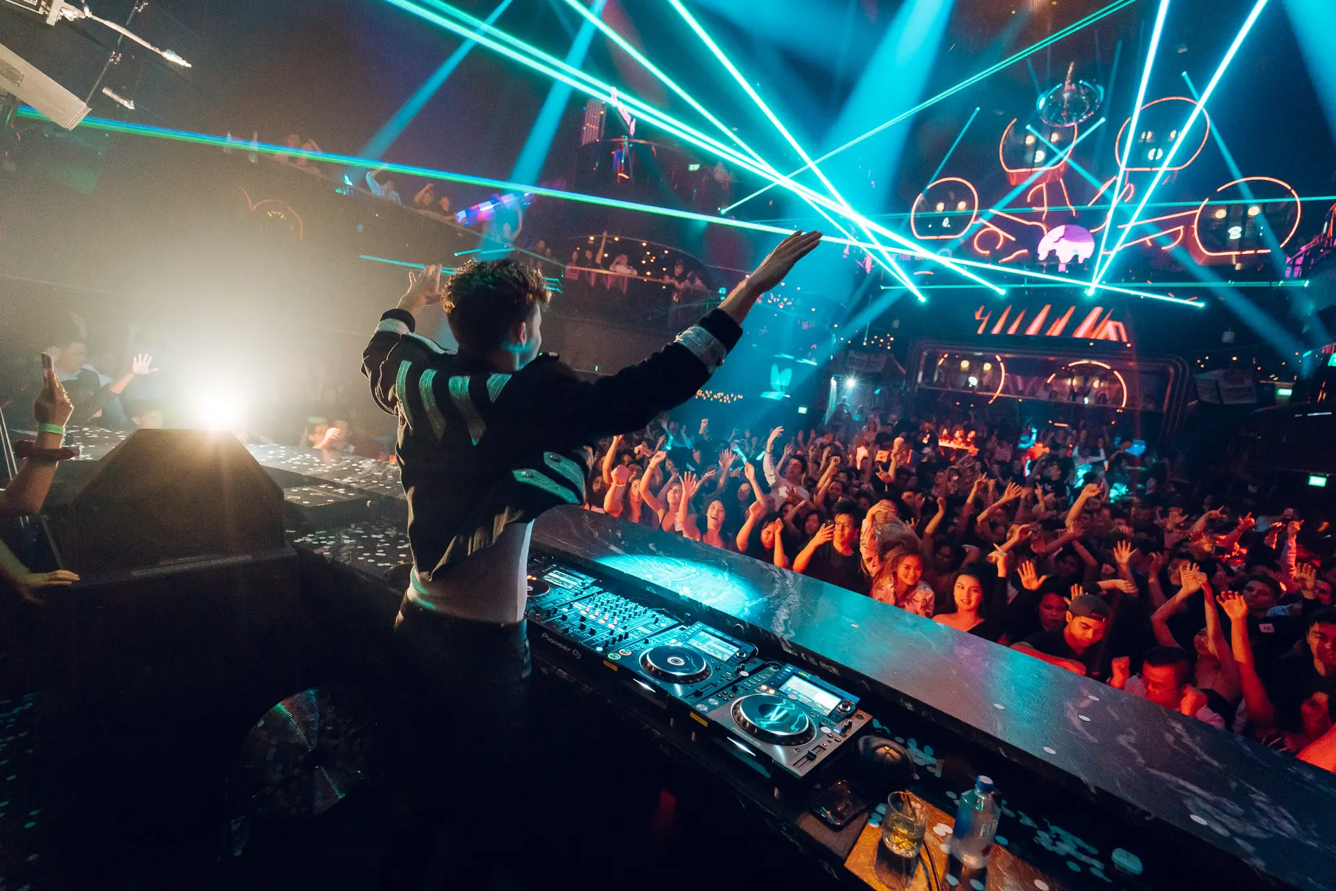 Hotel review Service & Facilities' - Marina Bay Sands - 6