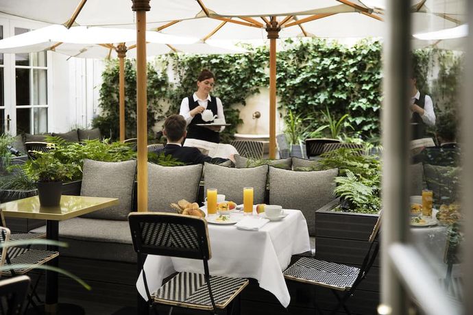 Verified hotel review - Hôtel D'Aubusson - 1