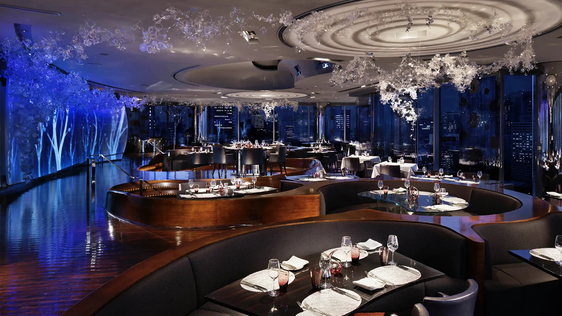 Hotel review Restaurants & Bars' - The Peninsula Tokyo - 2