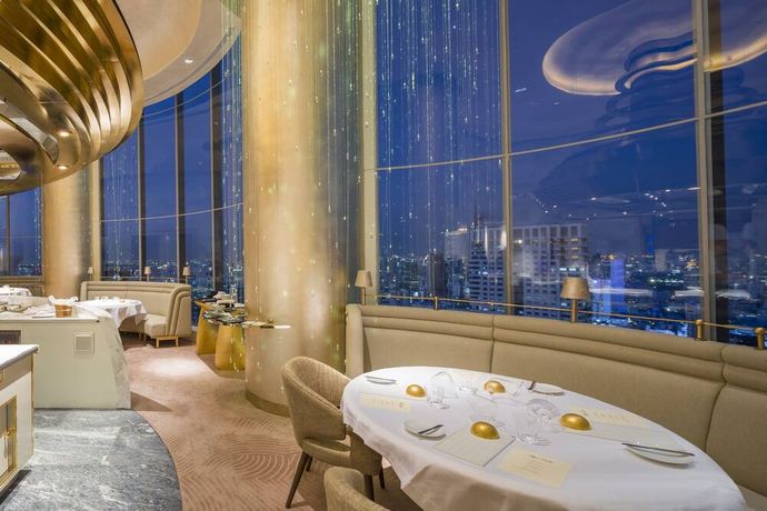 Tower Club At lebua - 12