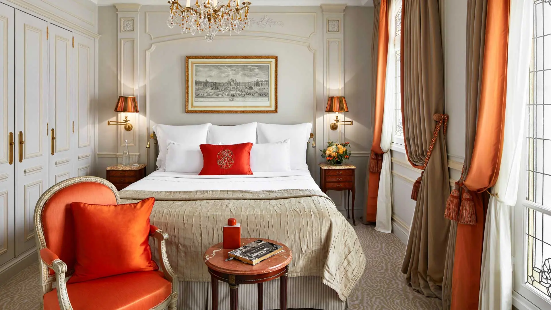 Hotel review Accommodation' - Hôtel Plaza Athénée Paris - 15