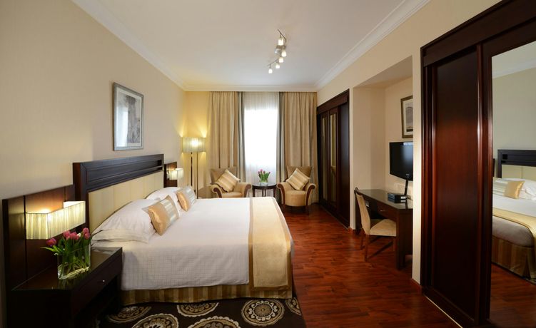 Grand Millennium Dubai - 48