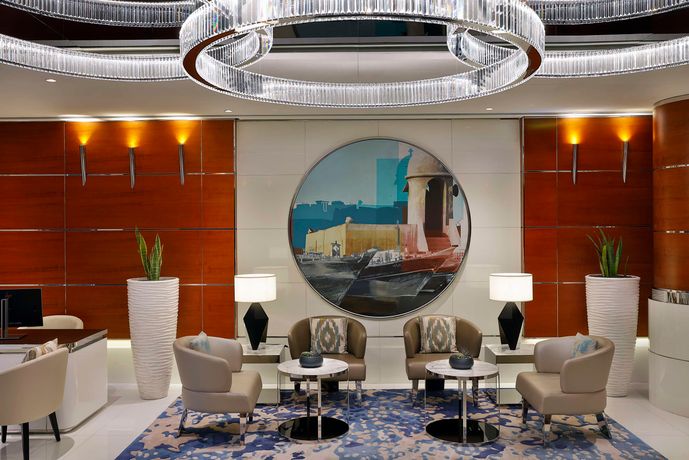 Hilton Dubai The Walk - 16