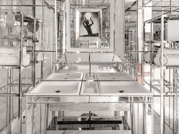 Verified hotel review - Hôtel Le Royal Monceau Raffles Paris - 1