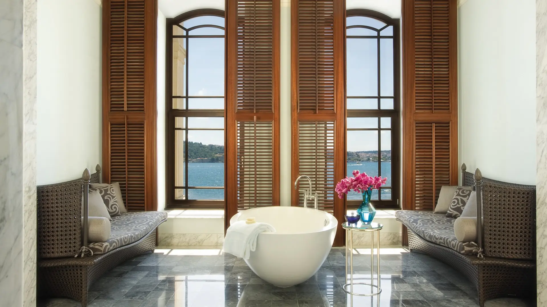 Review of Four Seasons Hotel Istanbul at the Bosphorus - 6