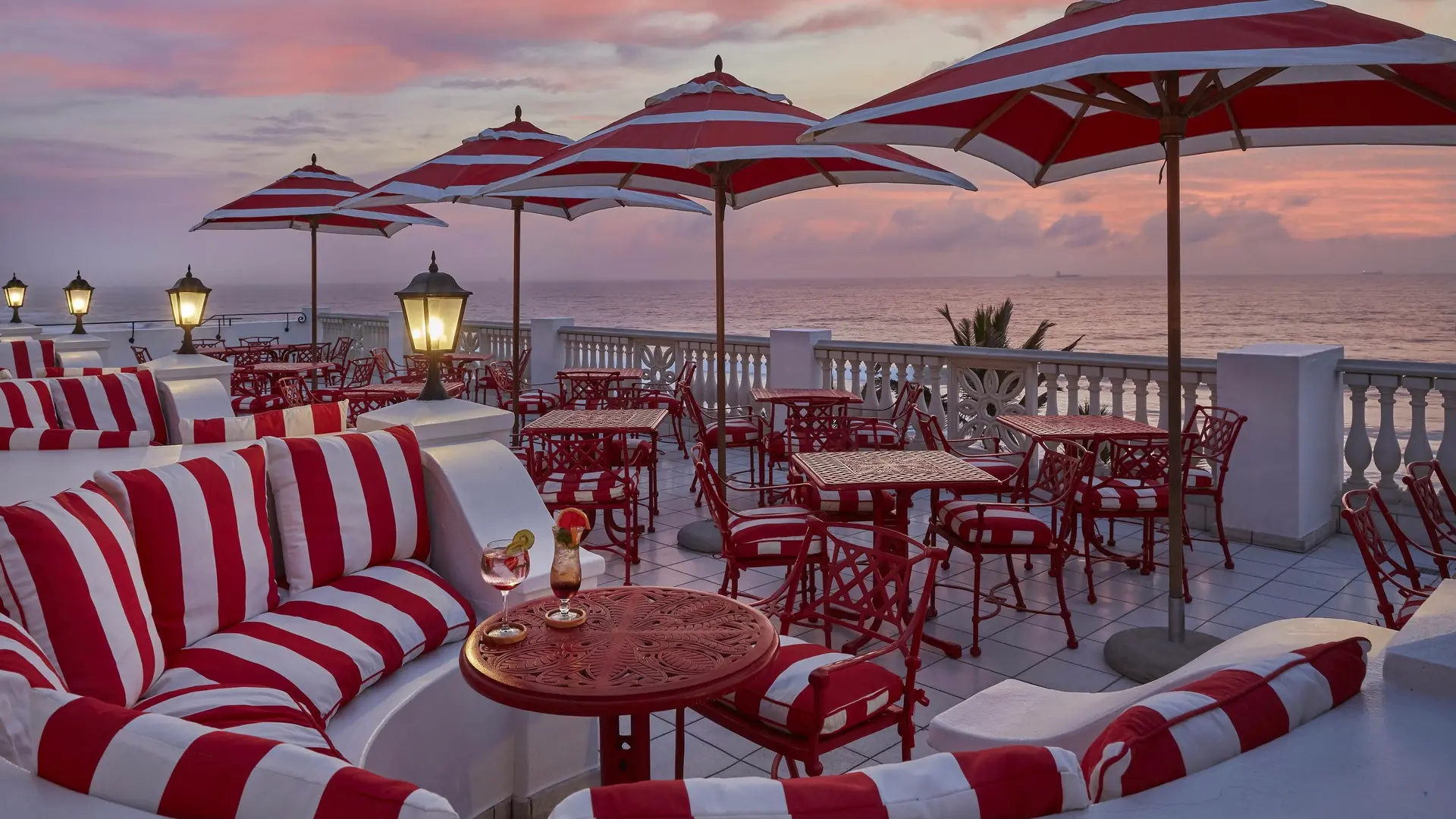 Hotel review Restaurants & Bars' - The Oyster Box - 7