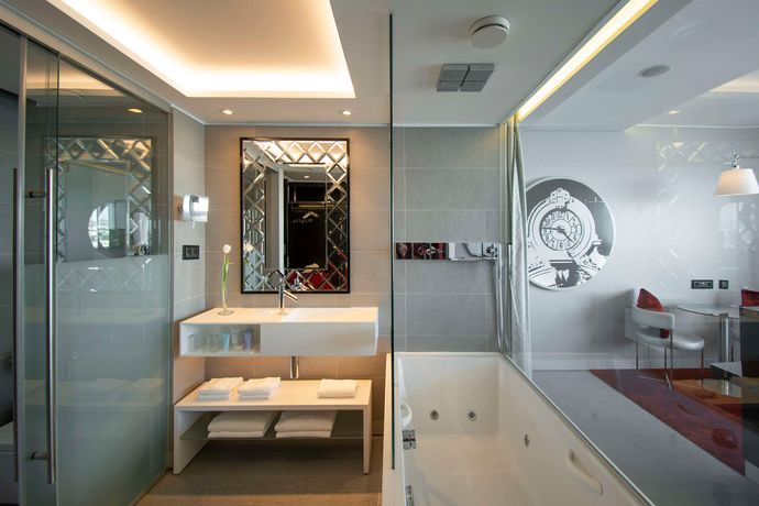 MYRIAD by SANA Hotels - 13