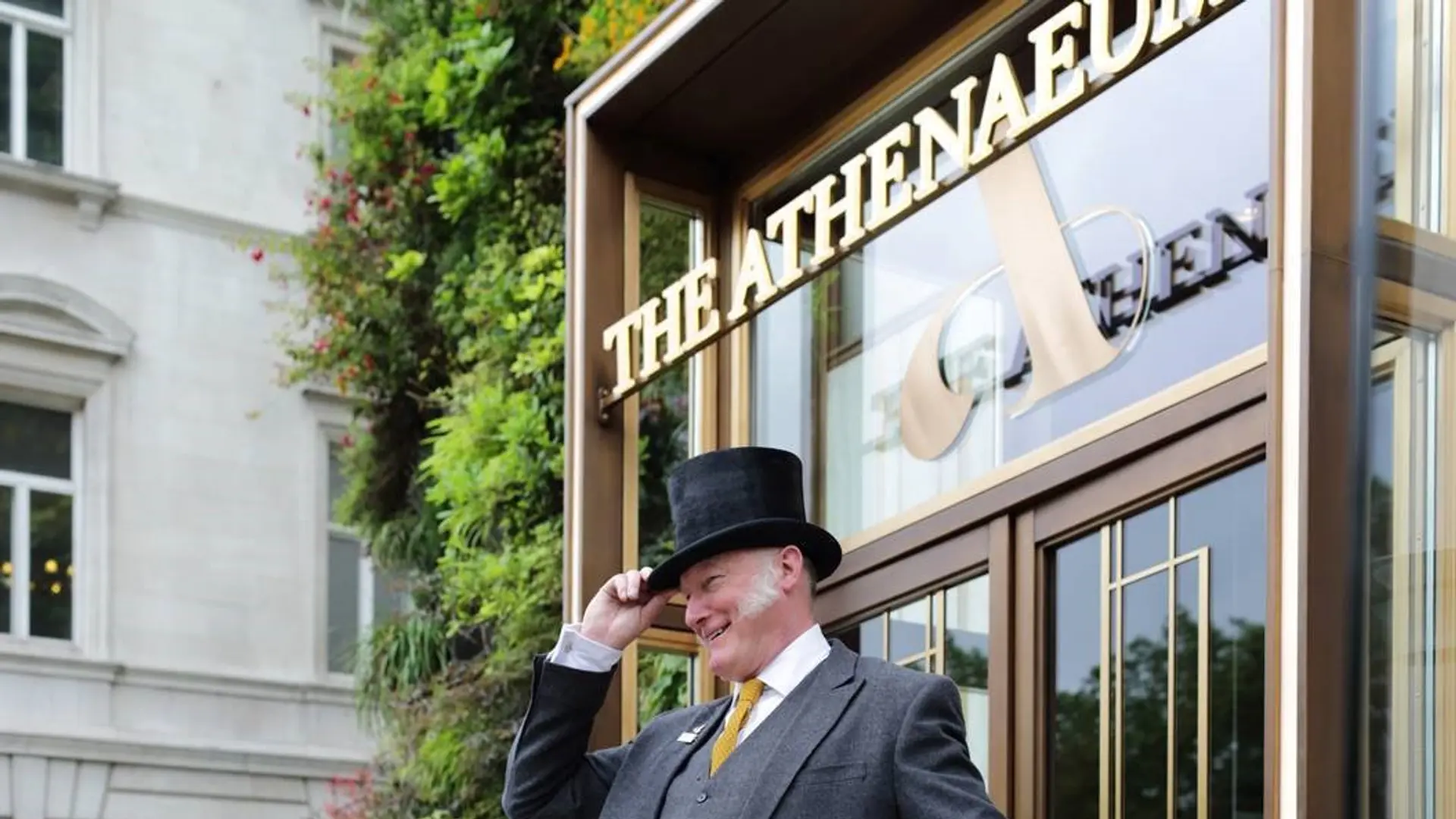 Review of The Athenaeum Hotel & Residences - 4