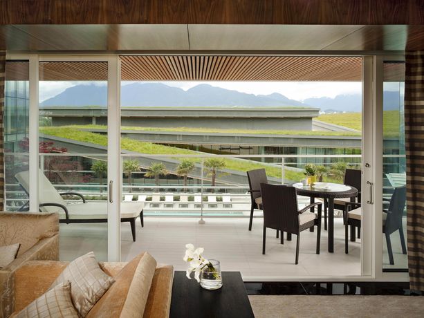 Verified hotel review - Fairmont Pacific Rim - 42