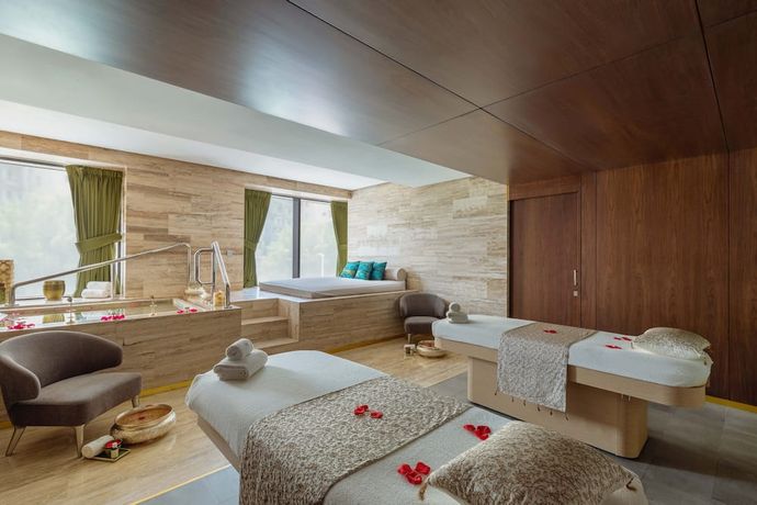 Taj Exotica Resort & Spa, The Palm, Dubai - 21