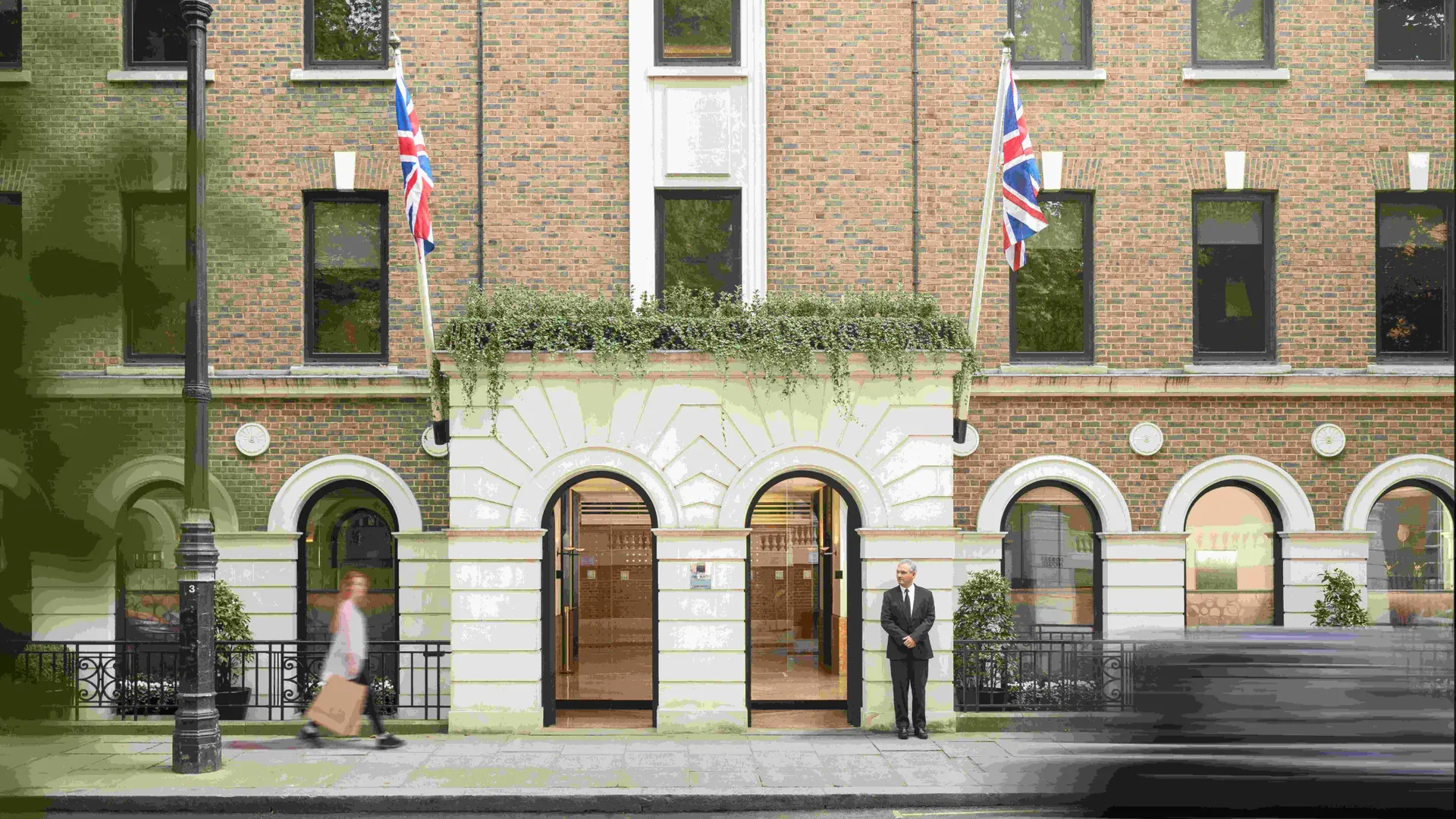 Review of COMO The Halkin - 4