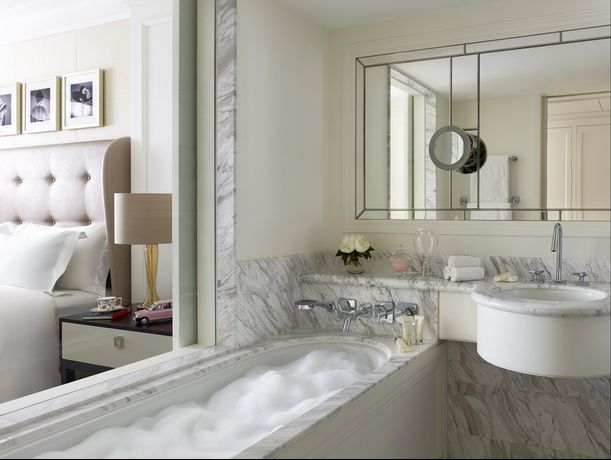 The Langham Hong Kong - 40