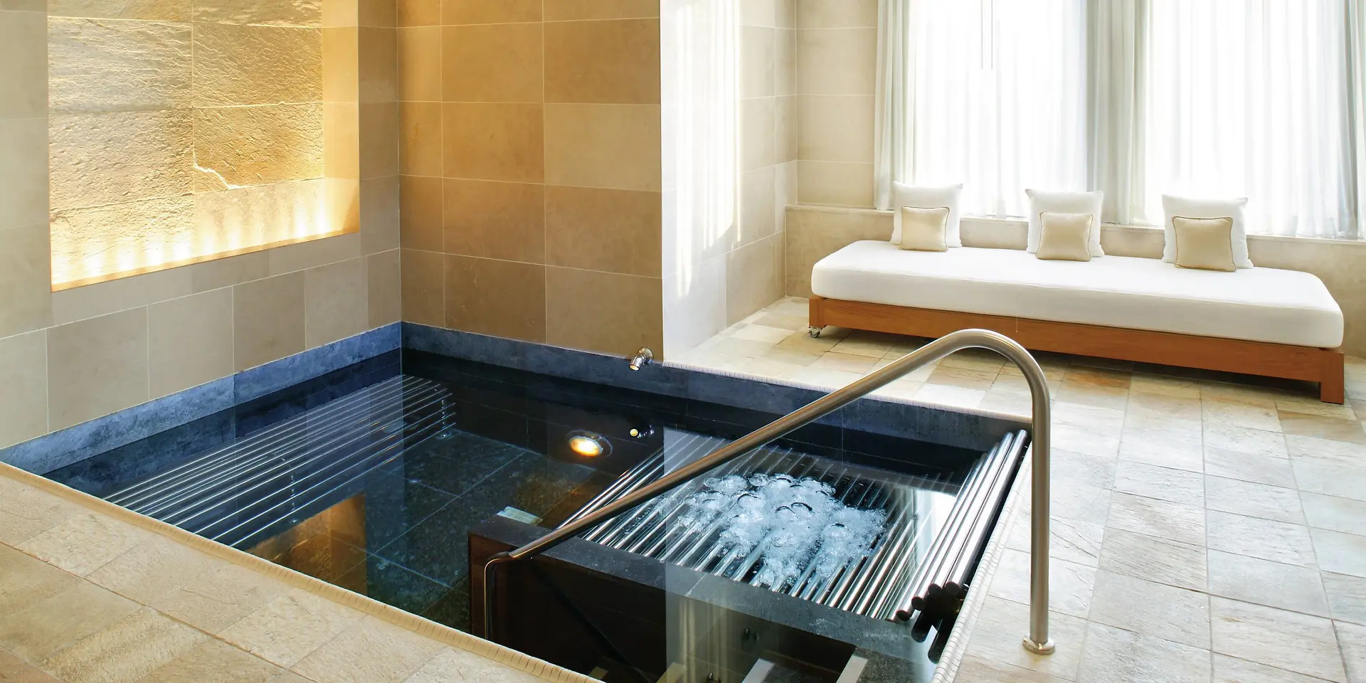 Hotel review Service & Facilities' - Mandarin Oriental New York - 6