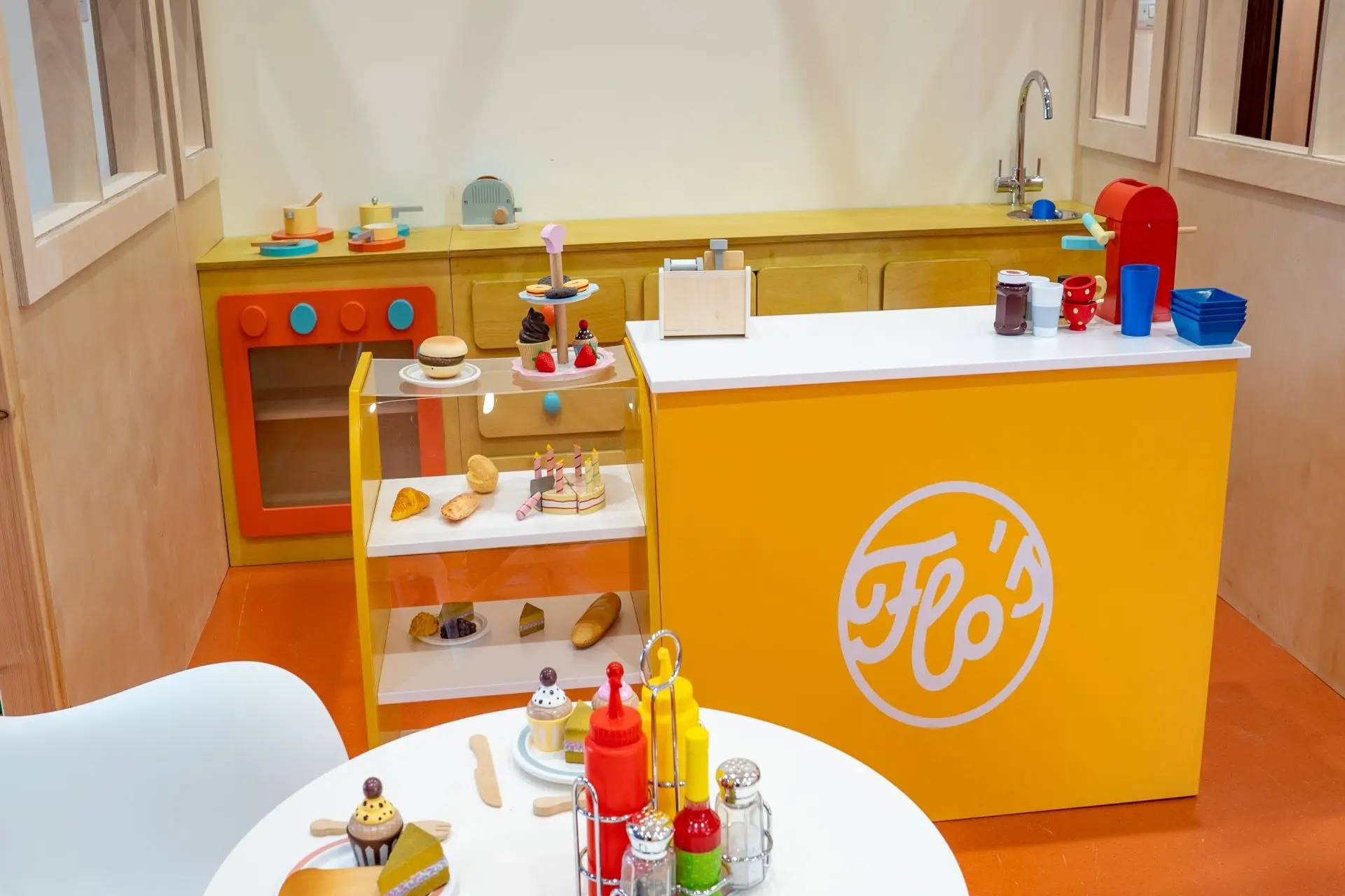 Hotel review Service & Facilities' - Foxhills Club & Resort - 7